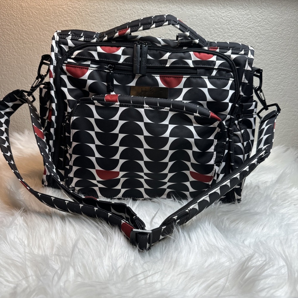 $31 🌙‎ Jujube B.F.F Black Widow Mommy Bag Diaper Bag